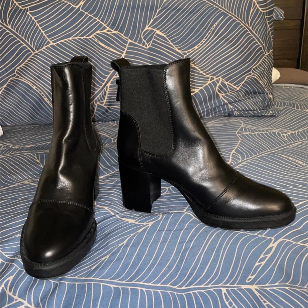Aquatalia Black Leather Boots Size 10
